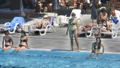 СЕЗОНА ПЛИВАЊА НА ТАШУ ОД СУТРА: Ове недеље дозвољено купање на отвореним базенима и Ади Циганлији