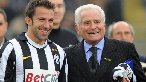 ITALIJA ZAVIJENA U CRNO: Preminula legenda Juventusa
