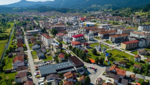 DALI SVOJ MAKSIMUM: Na Palama održano republičko takmičenje osnovaca i srednjoškolaca u pružanju prve pomoći