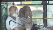 VEĆINA BEOGRAĐANA POŠTUJE MERE U PREVOZU: Mlađi izbegavaju maske, a mnogima neizdrživo pod zaštitom u autobusima bez klime