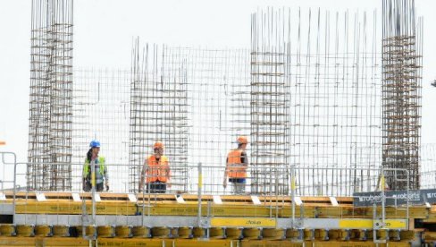 NA GRAĐEVINI I KAD JE +36 C: Zabeležen još jedan tropski dan sa rekordnom temperaturom u junu