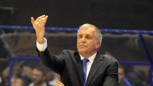 ДЕЛИЈЕ ОТКРИЛЕ: ОН ЈЕ КЉУЧНИ ИГРАЧ У ПРОЈЕКТУ ГАШЕЊА ПАРТИЗАНА! - Жељко Обрадовић гледа и не верује шта су навијачи Звезде урадили