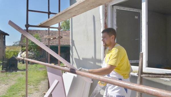 НЕЛЕГАЛНИ НЕ МОГУ ДА КОНКУРИШУ: Објављени услови пројекта за субвенционисану замену столарије