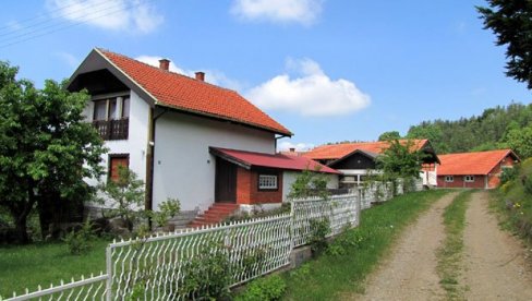 ODLUČNI DA UDAHNU NOVI ŽIVOT LEBETU: Meštani i iseljenici složni i rešeni da daju zamajac, kako kažu, najlepšem selu na jugu Srbije