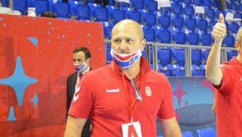 ZVEZDA ČEKA VRANJANCE: Rukometaši u crveno-belim dresovima pokušaće večeras da ostvare drugu pobedu u ARKUS ligi ZVEZDA ČEKA VRANJANCE: Rukometaši u crveno-belim dresovima pokušaće večeras da ostvare drugu pobedu u ARKUS ligi
