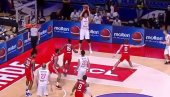 BOBI MOŽE SVE: Marjanovićeva trojka iz kornera podigla pionir na noge (VIDEO) BOBI MOŽE SVE: Marjanovićeva trojka iz kornera podigla pionir na noge (VIDEO)