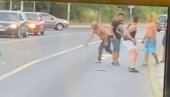SKANDALOZNA SCENA NA ULICI U BEOGRADU: Grupa muškaraca se sukobila, gađali jedni druge čak i sekirama (VIDEO)