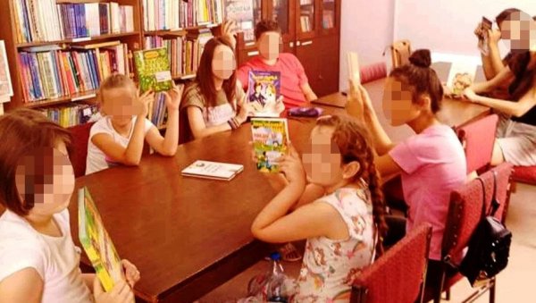 ДА ЛЕПО ПИШУ И ЧИТАЈУ: Летње дечје радионице у библиотеци у Ћуприји