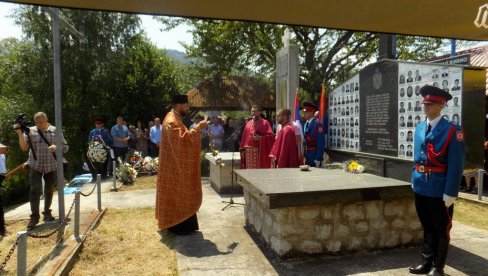ZLOČIN NASERA ORIĆA JOŠ BEZ KAZNE: Obeležene 32 godione od ubistva 69 srpskih civila i vojnika u srebreničkom selu Zalazje