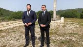 DAN DRŽAVNOSTI CRNE GORE: Kovačević se poklonio se senima ratnika sa Vučjeg dola