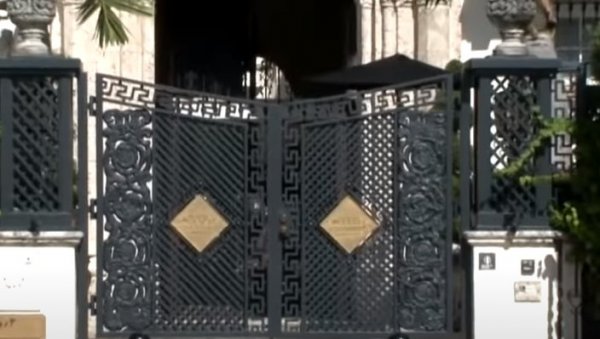 УКЛЕТА ВИЛА: У просторијама у којима је некада живео Ђани Версаће пронађена два беживотна мушка тела