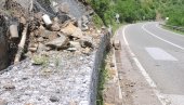 ВОЗАЧИ БУДИТЕ ОПРЕЗНИ: На овим деоницама прети озбиљна опасност од одрона