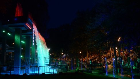 „JAGODINSKO KULTURNO LETO“: Koncert Slavka Banjca večeras na letnjoj sceni izletišta Potok „JAGODINSKO KULTURNO LETO“: Koncert Slavka Banjca večeras na letnjoj sceni izletišta Potok