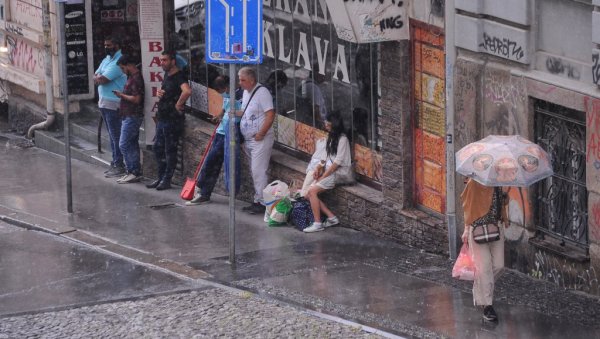 СТИЖЕ ОЛУЈА: Упозорење метеоролога Чубрила - у овим деловима Србије град, олујни ветар, киша и грмљавина