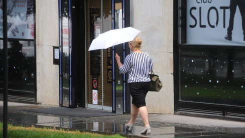 PLJUSKOVI STIŽU I U BEOGRAD: RHMZ najavio nevreme - Evo gde će još padati kiša