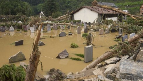 NEMAČKE VLASTI U STRAHU: Bojimo se da se katastrofa sa poplavama ne pretvori u ekstremno širenje virusa
