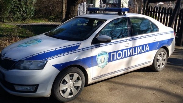 ЛАЖНИМ ПИШТОЉЕМ ПРЕТИО РАДНИКУ НА ПУМПИ: Полиција ухапсила мушкарца из Владимираца - Заплењено оружје!