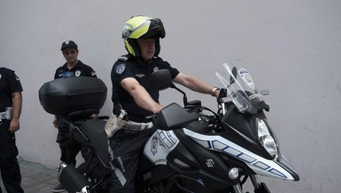 SUZUKI ZA SAOBRAĆAJCE: Gradska uprava u Pirotu poklonila Policijskoj upravi nov motocikl