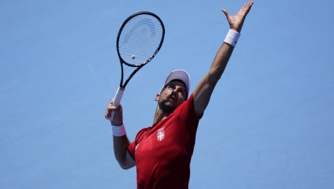 NOVAK NE IGRA U KANADI: Najbolji teniser sveta se povukao sa Rodžers kupa