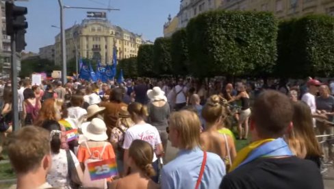МАЂАРСКУ КУДЕ ЗБОГ ЛГБТ ЗАКОНА: Земље ЕУ парафирале декларацију којом се критикује Будимпешта због односа према хомосексуалцима МАЂАРСКУ КУДЕ ЗБОГ ЛГБТ ЗАКОНА: Земље ЕУ парафирале декларацију којом се критикује Будимпешта због односа према хомосексуалцима
