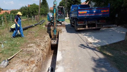 GROCKA I VRČIN SE POVEZUJU NA REGIONALNI VODOVOD MAKIŠ-MLADENOVAC: Napreduju radovi na izgradnji vodovodne mreže