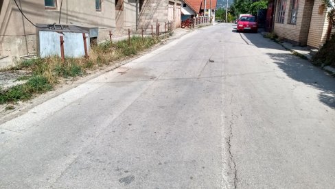 AKO MI BRAT UMRE, OSVETIĆU SE: Užička policija intenzivno traga za učesnicima tuče u kojoj je mladić teško povređen sekirom