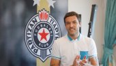 NUDIO SAM SE ZVEZDI TRI PUTA! Stojković o prelasku u Partizan, otkrio da mu je majka plakala