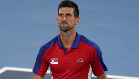 ĐOKOVIĆ UTUČEN NAKON PORAZA: Novak izašao pred kamere, rekao par reči i otišao (VIDEO)