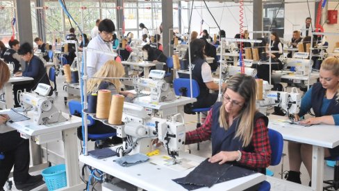 ВЕЛИКЕ ВЕСТИ ЗА ГРАЂАНЕ: Текстилни кинески гигант улаже у Србију - Отвориће свој погон на југу земље