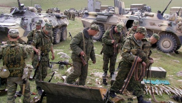 НОЋНИ НАПАД: Специјалне снаге уништавају специјалну јединицу Оружаних снага Украјине