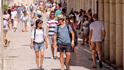 NAJVIŠE TURAKA I KINEZA: Srbiju u julu posetilo više od 270.000 stranaca!