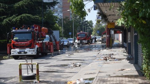 VATROGASCI I DALJE DEŽURAJU U BLOKU 70: Veliki oprez nakon stravičnog požara koji je izbio u četvrtak (FOTO/VIDEO)