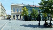 UČITELJI SU NAM PREKO POTREBNI: Pokrajinski sekretar sa studentima u Somboru UČITELJI SU NAM PREKO POTREBNI: Pokrajinski sekretar sa studentima u Somboru