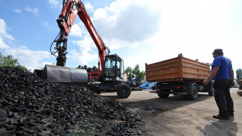 PELET PROTERUJE UGALJ IZ BEOGRADA: Potrošači se pripremaju za zimsku sezonu, raste tražnja na stovarištima širom naše zemlje