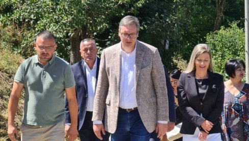 VAKCINA NIKOM NIJE NAŠKODILA: Vučić - Ja ću primiti i treću dozu - Molimo ljude da se vakcinišu!