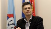 SLUŽBENI AUTOBUS: Aleksandar Čotrić po regionu putuje redovnim linijama