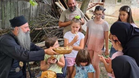 GRADE PRVI SRPSKI MANASTIR: Patrijarh Porfirije posetio Novo Mesto u Sloveniji, gde će nići bogomolja SPC