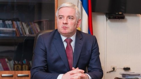 ESKOBAR NIJE TAKO PONIŽAVAO NIJEDNU DRŽAVU: Vučurović - Ima li Spajić kičmu da se odupre ambasadama i okrene se poštovanju izborne volje