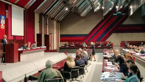 VELIKI POSAO PRED ODBORNICIMA: Danas sednica Skupštine grada Beograda - Evo koje teme su na dnevnom redu VELIKI POSAO PRED ODBORNICIMA: Danas sednica Skupštine grada Beograda - Evo koje teme su na dnevnom redu