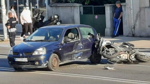 TEŠKA SAOBRAĆAJNA NESREĆA U NIŠU: Motociklista teško povređen (UZNEMIRUJUĆI FOTO)