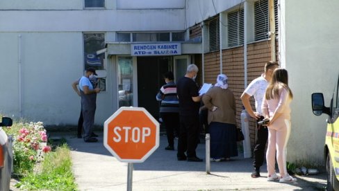 U STOTINU SELA VAKCINISANO SAMO 80 LJUDI: Tutin nije naučio lekciju u prethodnom talasu, pa se opet bori sa koronom koja je buknula