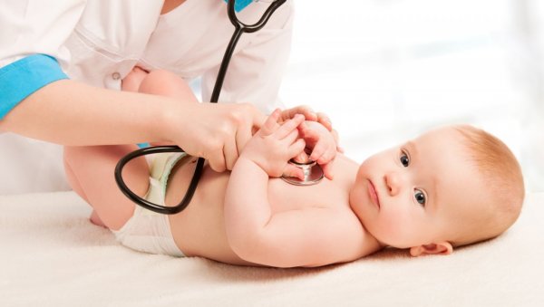СВЕ ВИШЕ МАЛИШАНА ЗАРАЖЕНО ОМИКРОНОМ: Педијатар открио да ли родитељи имају разлога за бригу и каква је клиничка слика код деце