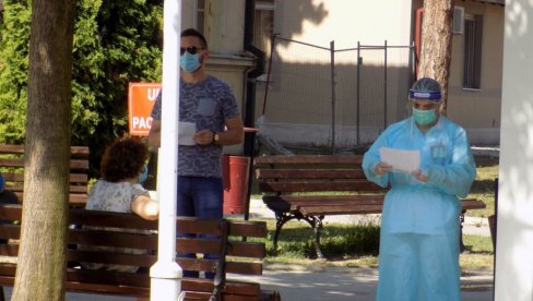 VIRUS SE NE PREDAJE: U Jablaničkom okrugu tri novoobolela VIRUS SE NE PREDAJE: U Jablaničkom okrugu tri novoobolela