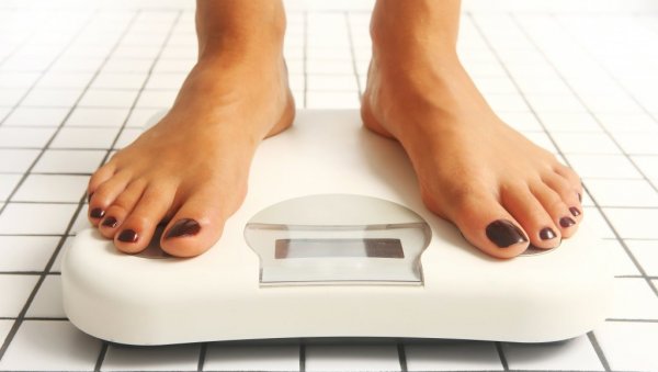 ИСТРАЖИВАЊЕ ДАНСКИХ НАУЧНИКА: Вишак килограма другачије утиче на жене