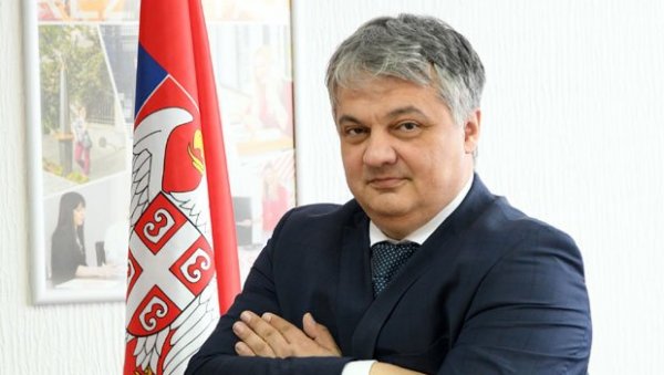 ЛУЧИЋ: СББ већ 5 година не плаћа за стубове Електродистрибуције