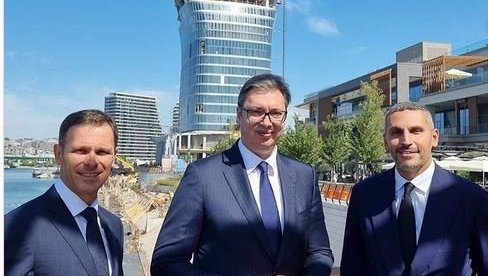 VUČIĆ OBJAVIO FOTOGRAFIJE SA KALDUNOM AL-MUBARAKOM: Neka živi prijateljstvo Srbije i Emirata! (FOTO)