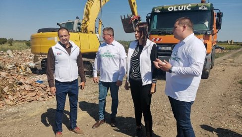 UKLANJANJEM DIVLJIH DEPONIJA DO LEPŠE SRBIJE: Ministarka Vujović u Plandištu, u toku čišćenje na 500 lokacija u zemlji