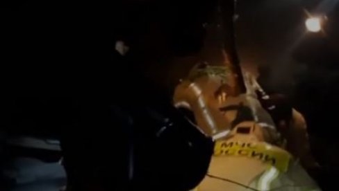 PRVI SNIMAK SA MESTA PADA AVIONA: Tragedija u Sibiru, spasioci tragaju za preživelima (VIDEO) PRVI SNIMAK SA MESTA PADA AVIONA: Tragedija u Sibiru, spasioci tragaju za preživelima (VIDEO)