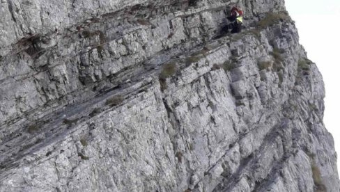 Спасена тешко повређена планинарка: Припадници Ваздухопловства Црне Горе у акцији на Дурмитору
