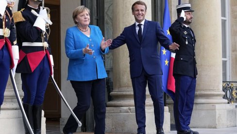 POSLEDNJA VEČERA U JELISEJU: Za vreme njenog mandata, u Parizu su se promenila četiri francuska lidera
